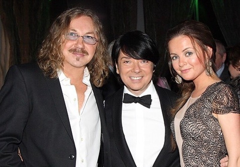 Игорь Николаев с женой и Валентином Юдашкиным