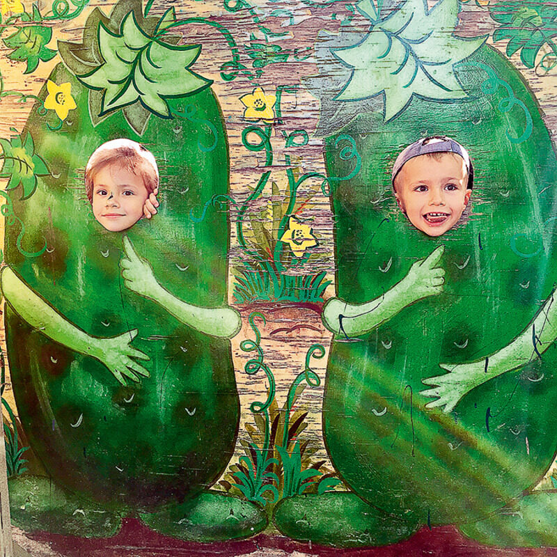 Сейчас двойняшки – не разлей вода