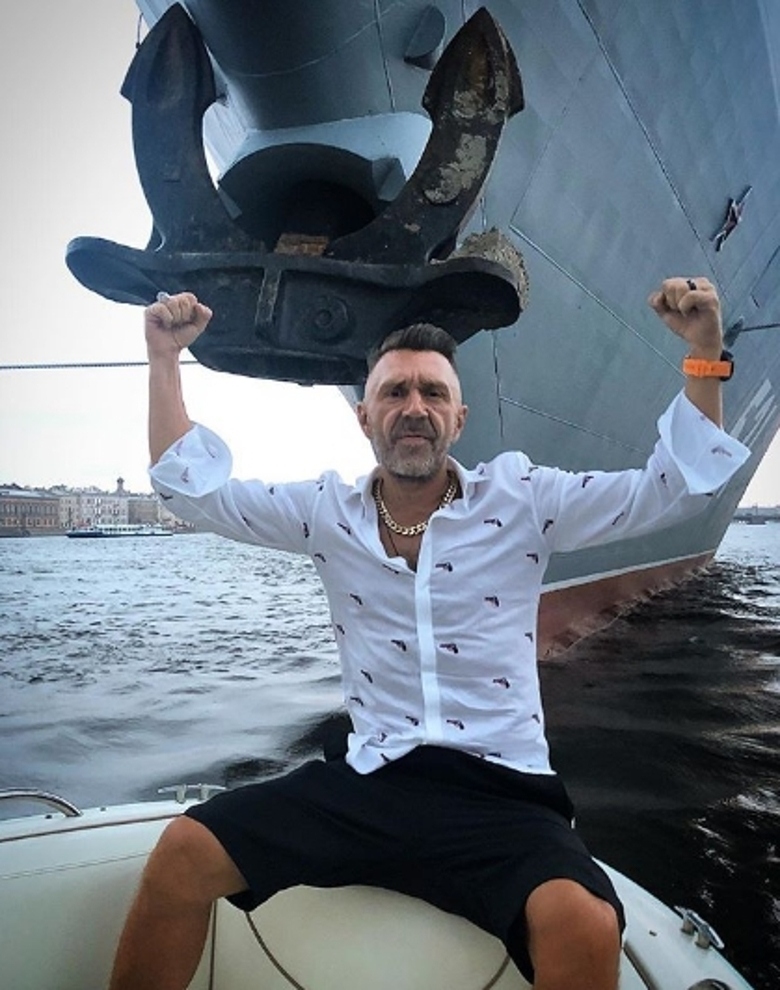 СЕРГЕЙ ШНУРОВ