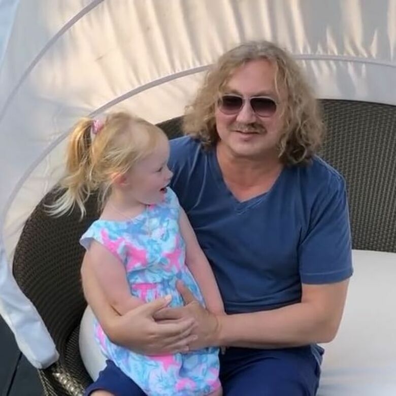 Игорь Николаев