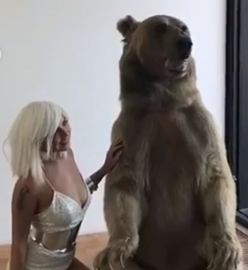 Марина Максимова на съемках нового клипа