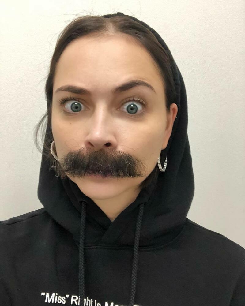 Актриса шутит над подписчиками