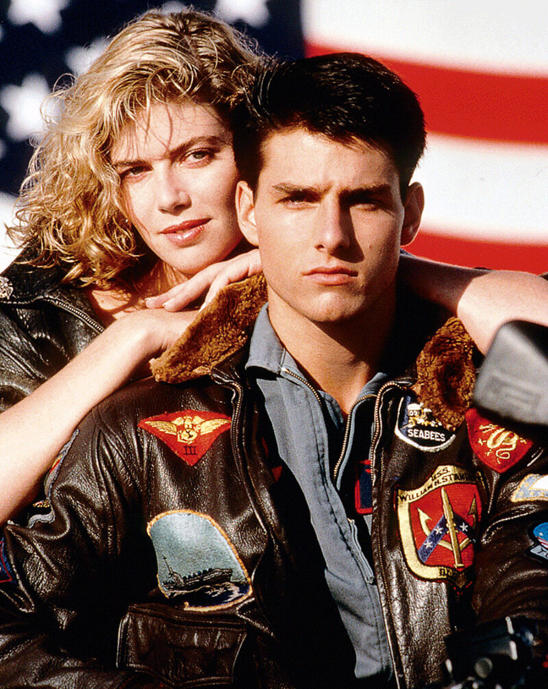 Том Круз в образе бравого летчика популяризовал бомбер