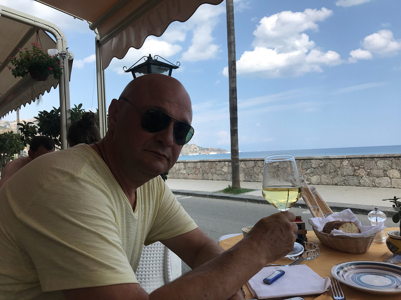 Сергей Гинзбург с удовольствием пробовал местную кухню