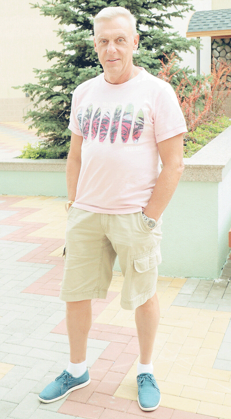 "Было время я злоупотреблял, но сейчас поменялись приоритеты. Важнее что-то дать маленьким детям"