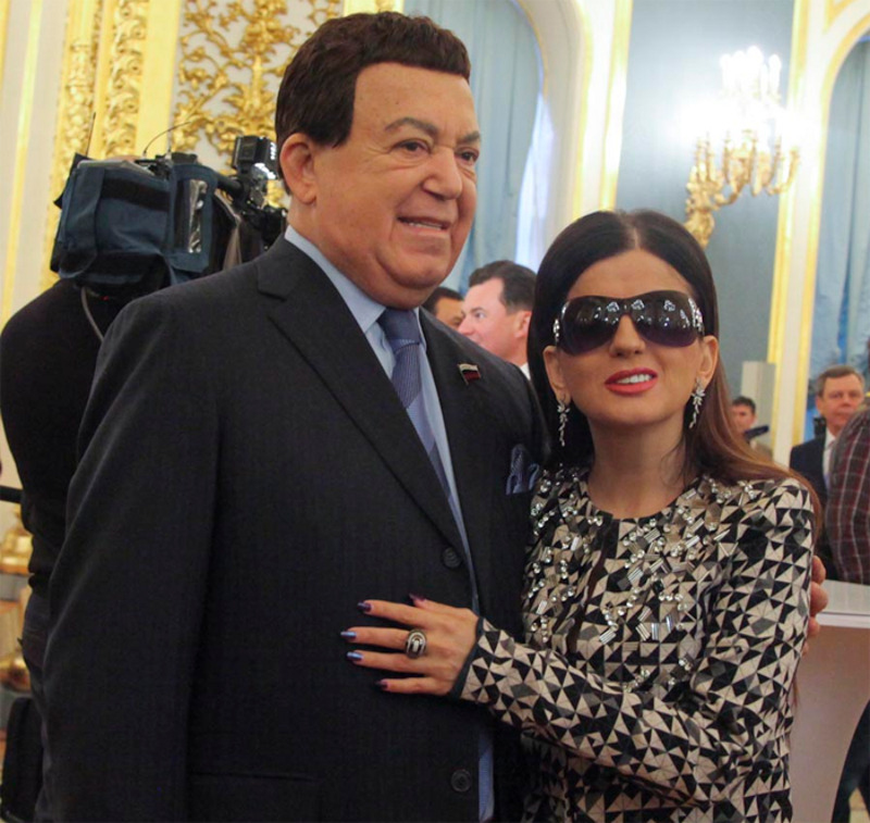 Кобзон стал наставником многих исполнителей. С Дианой Гурцкой