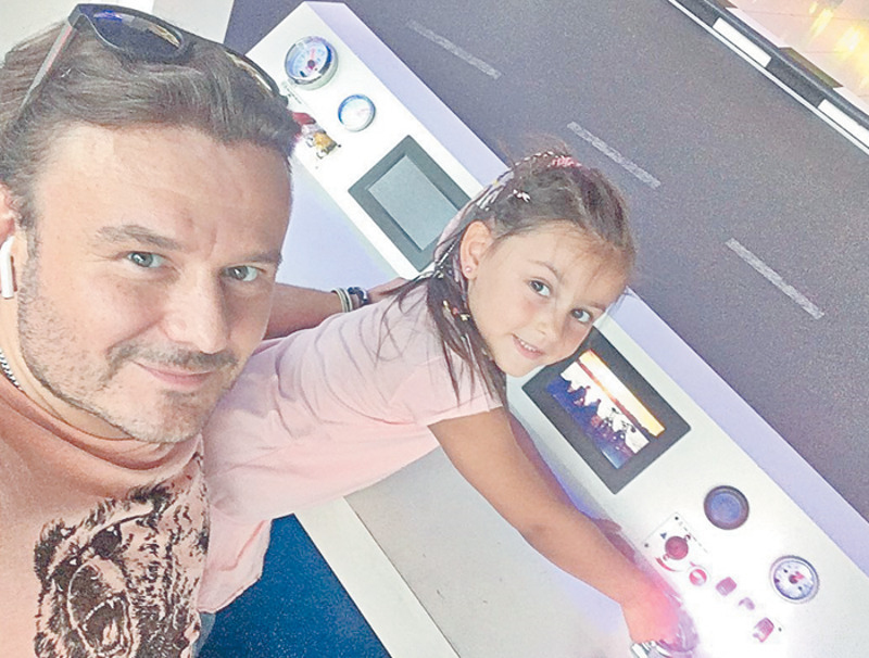 Иван Рудаков с дочерью Серафимой