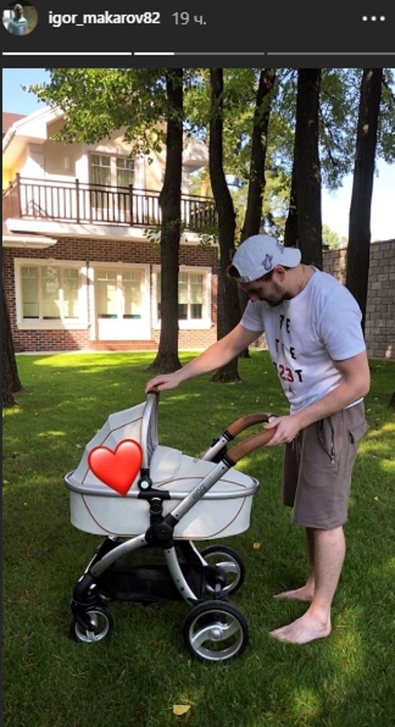 Кудрявцева поделилась трогательным фото с новорожденной дочкой