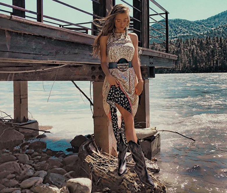 Изучаем историю сарафана