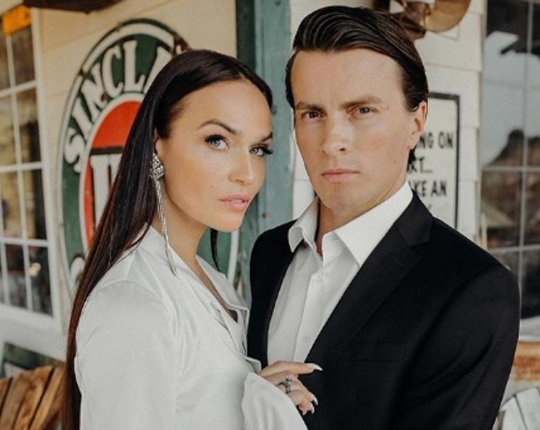 Алена Водонаева и Алексей Косинус