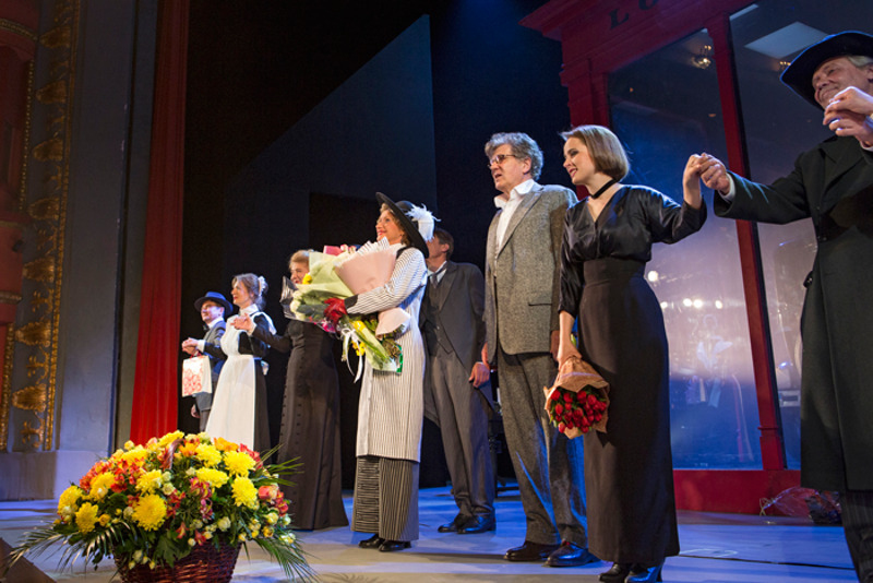 В Московском академическом театре им. Маяковского состоялась премьера спектакля "Пигмалион"