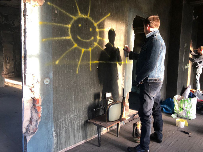 "Мне самому непонятно, почему возникла идея снимать клип именно на эту песню"