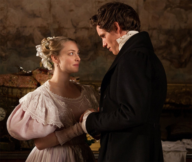 «Отверженные», где Аманда сыграла роль Козетты, получили три «Оскара»