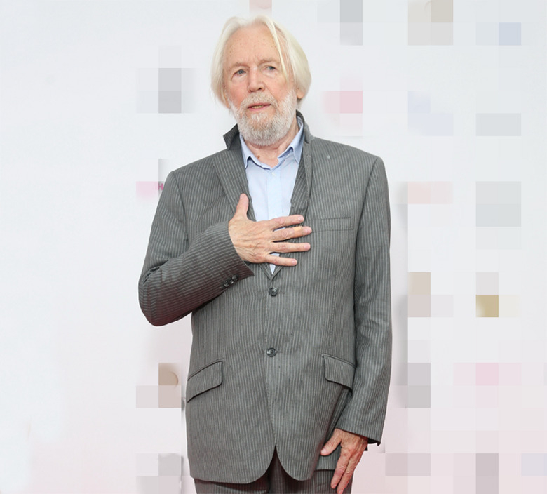 Станслав Андреевич Любшин до сих пор переживает из-за проигрыша российской сборной по футболу