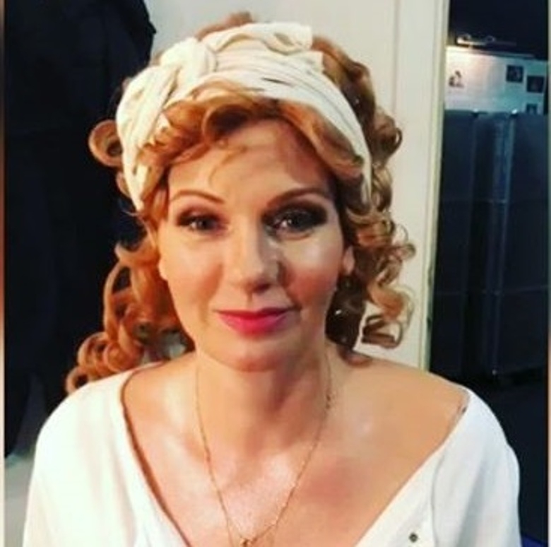 Анна Ардова