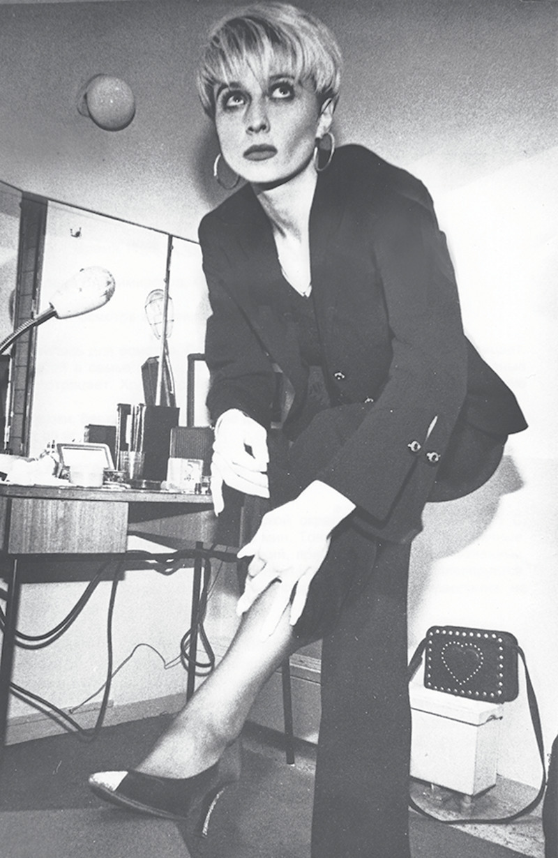 В середине 90-х Татьяна Овсиенко была одной из самых востребованных звезд. На сцене и за кулисами концертных залов Татьяна проводила куда больше времени, чем дома