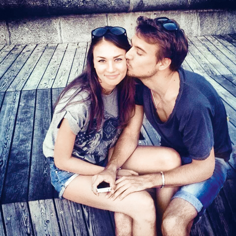 После похода в ЗАГС, по словам нашего героя, все стало «проще, легче и лучше». Хотя сферы деятельности у супругов абсолютно разные