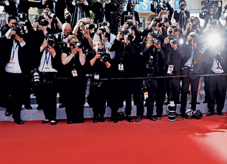 Какой образ выбрать для красной дорожки?