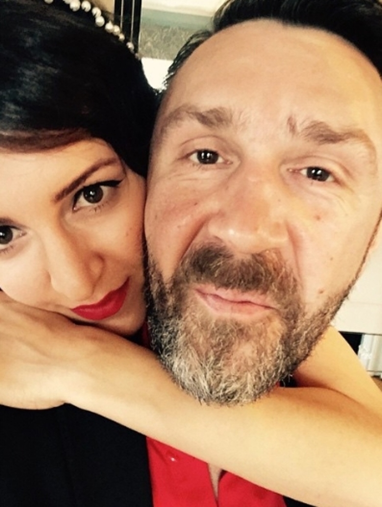 СЕРГЕЙ ШНУРОВ С ЖЕНОЙ МАТИЛЬДОЙ