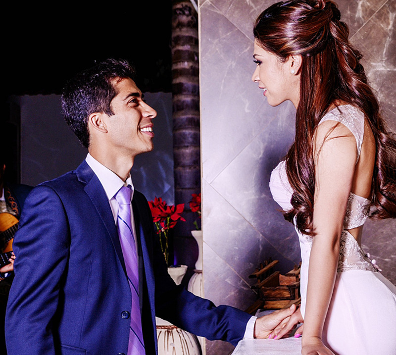 Смотрите мужчинам прямо в глаза