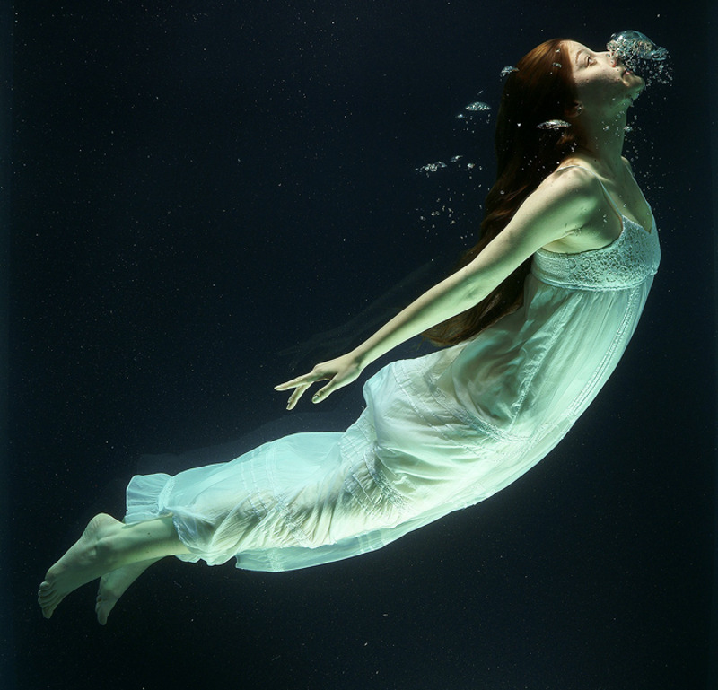 Вода может символизировать чувства или отношения с матерью