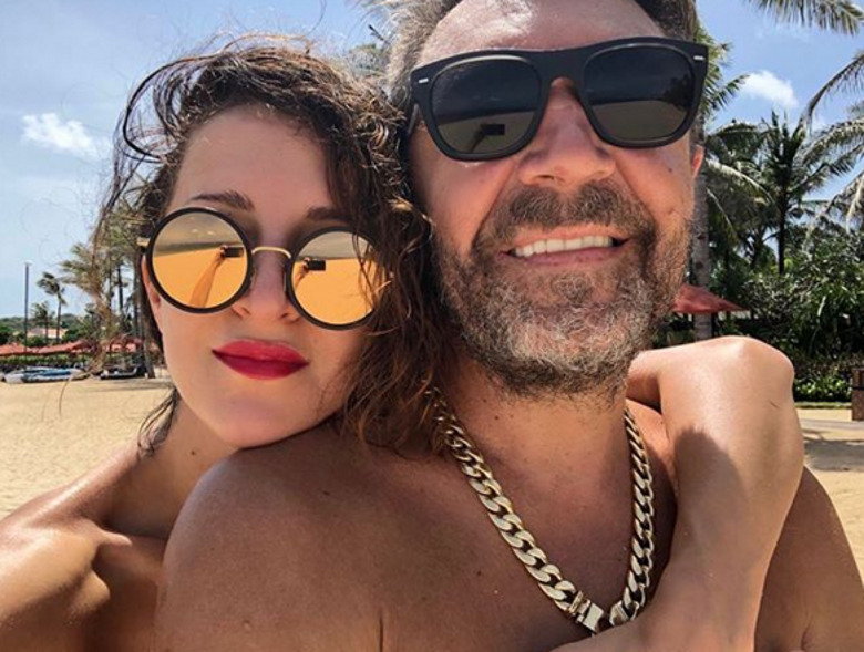 СЕРГЕЙ ШНУРОВ С ЖЕНОЙ МАТИЛЬДОЙ