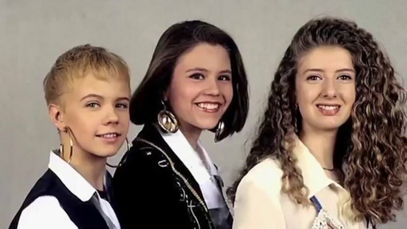 «Лицей» в классическом составе (слева-направо): Елена Перова, Анастасия Макаревич и Изольда Ишханишвили