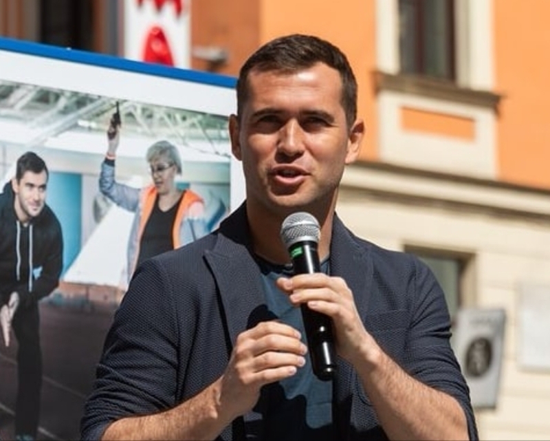 Кержаков снял обручальное кольцо после ссоры с женой