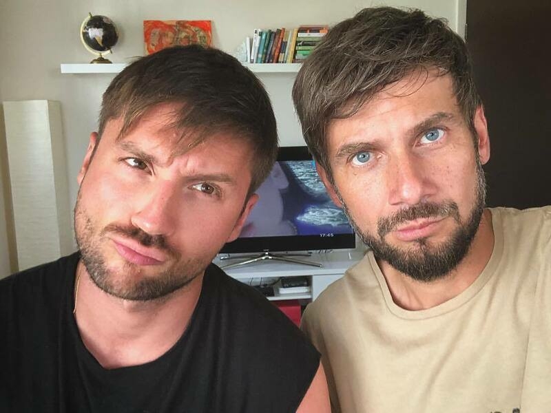 Какие отношения их связывают?