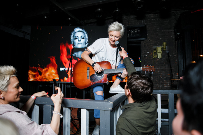 На презентации нового клипа Диана Арбенина устроила мини-концерт