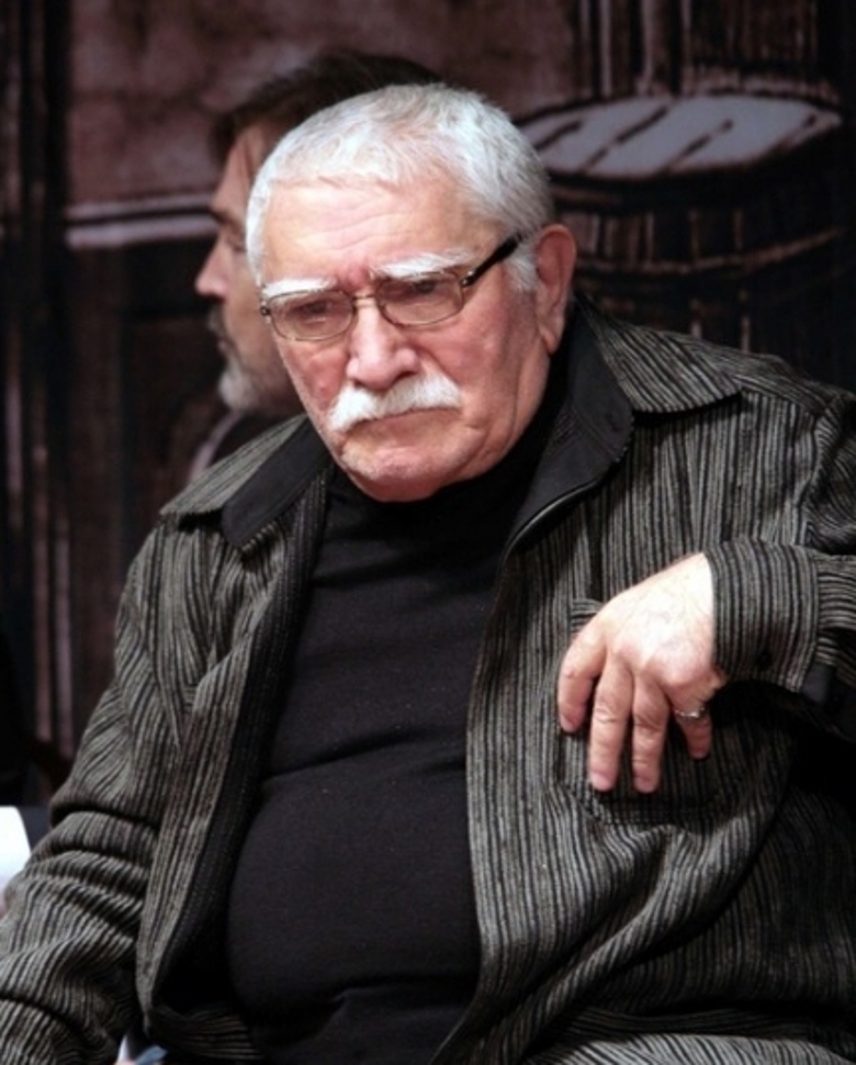 Армен Джигарханян