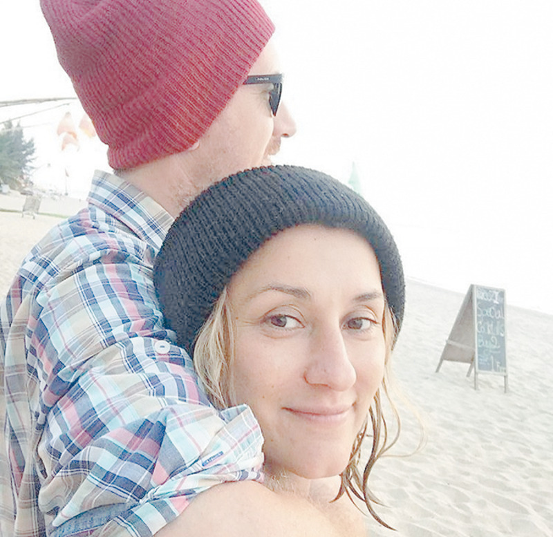 С Юлией, своей гражданской супругой, Кирилл познакомился в Таллине. Юлия не связана с кино и занимается фотопроектами