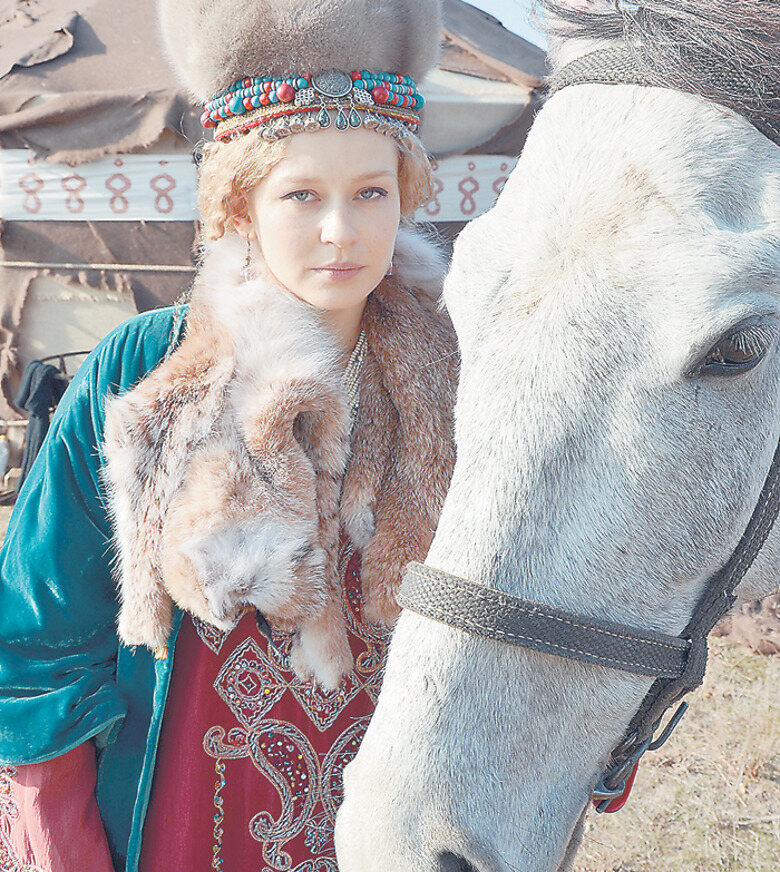 Юлия Пересильд играла персонажей из самых разных исторических эпох. Образ княжны Устиньи благодаря усилиям актрисы тоже получился очень ярким