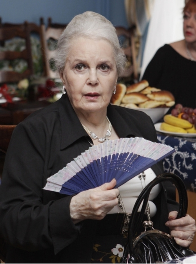 Элина Быстрицкая