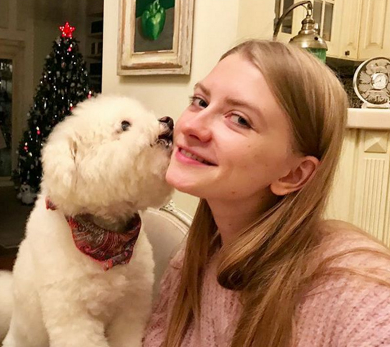 Младшая дочь Сюткина Виола