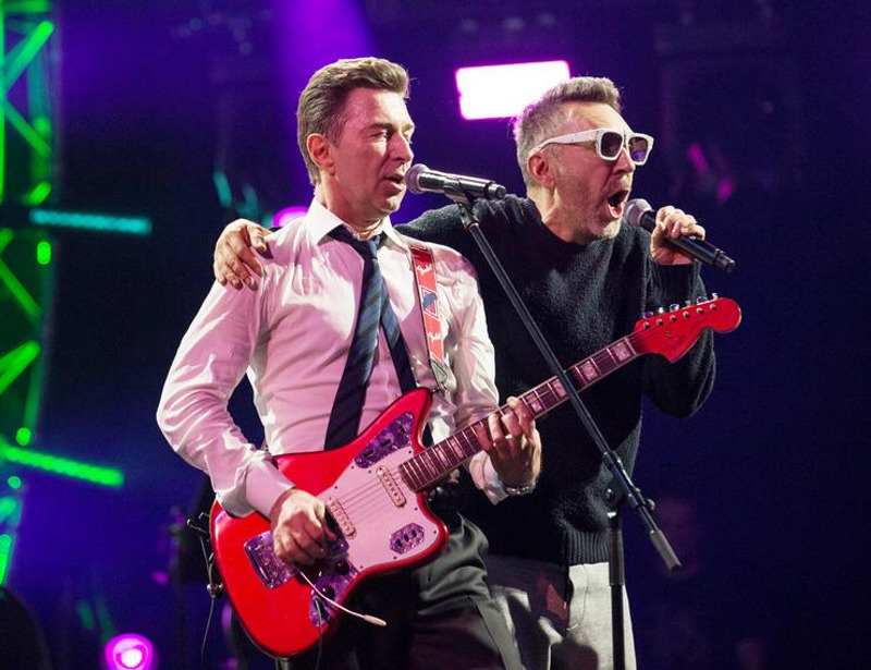 Валерий Сюткин отпраздновал юбилей на сцене. С Сергеем Шнуровым