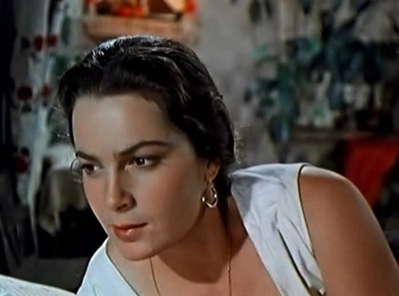 Казаки предложили Элине Быыстрицкой сменить имя на Аксинью Донскую