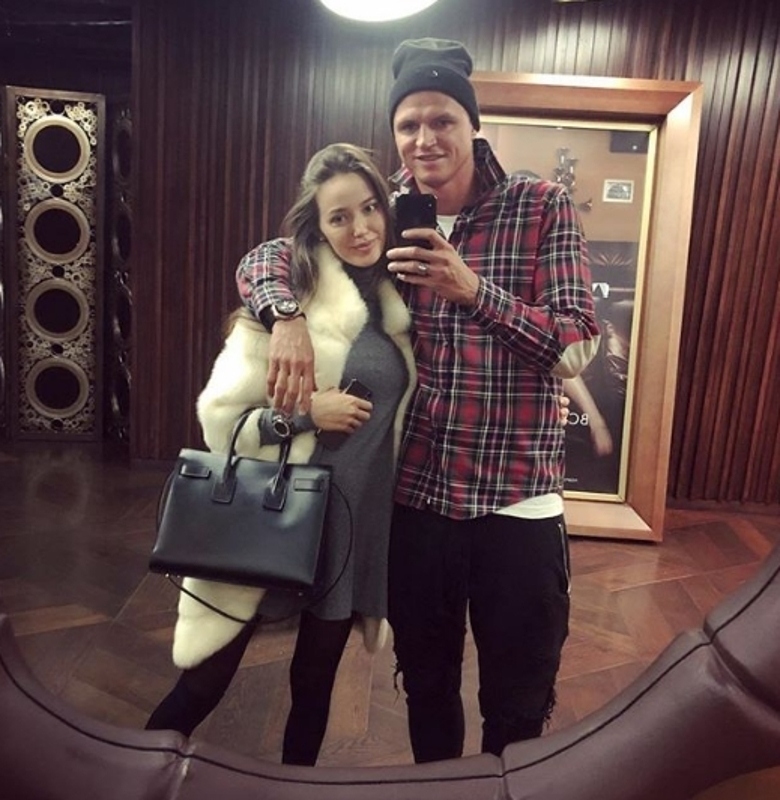 ДМИТРИЙ ТАРАСОВ И АНАСТАСИЯ КОСТЕНКО