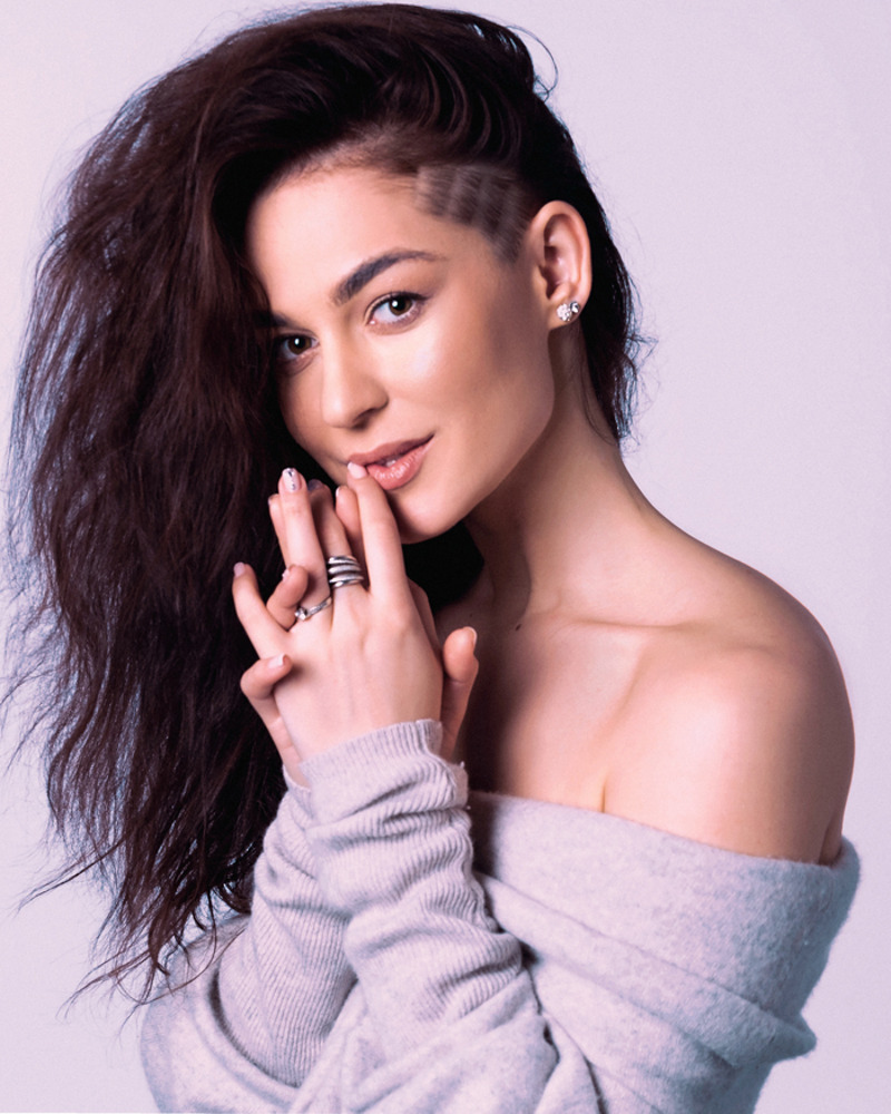 Певица Севиль