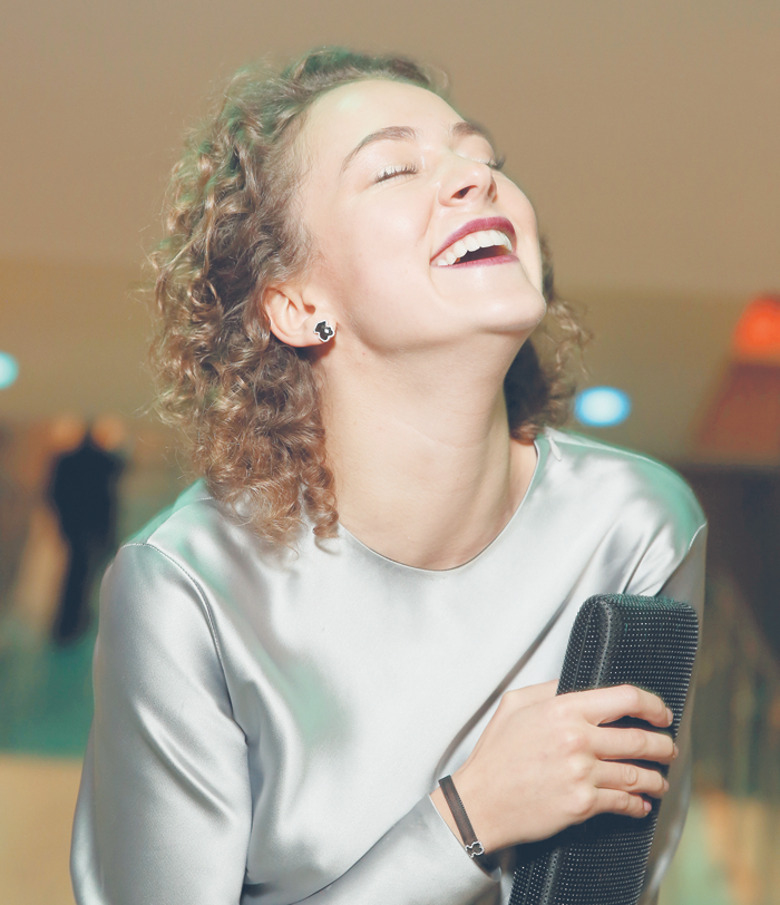 Аглая Тарасова