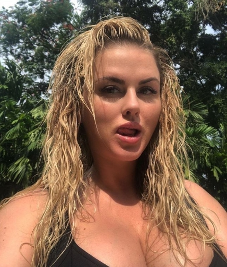 Анна Семенович