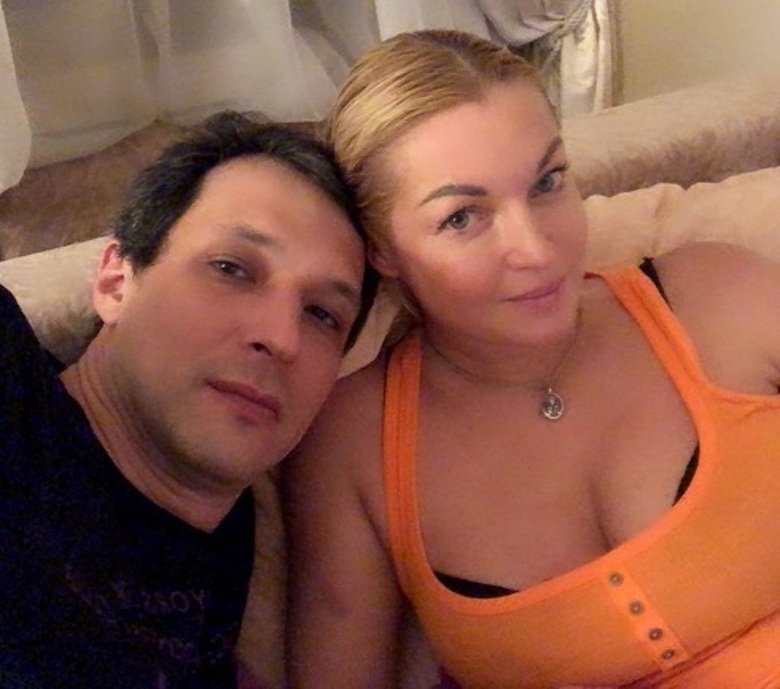 Анастасия Волочкова с новым возлюбленным