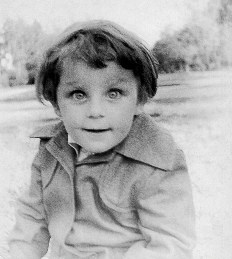 Маленький Федя был самостоятельной личностью и оберегал личное пространство