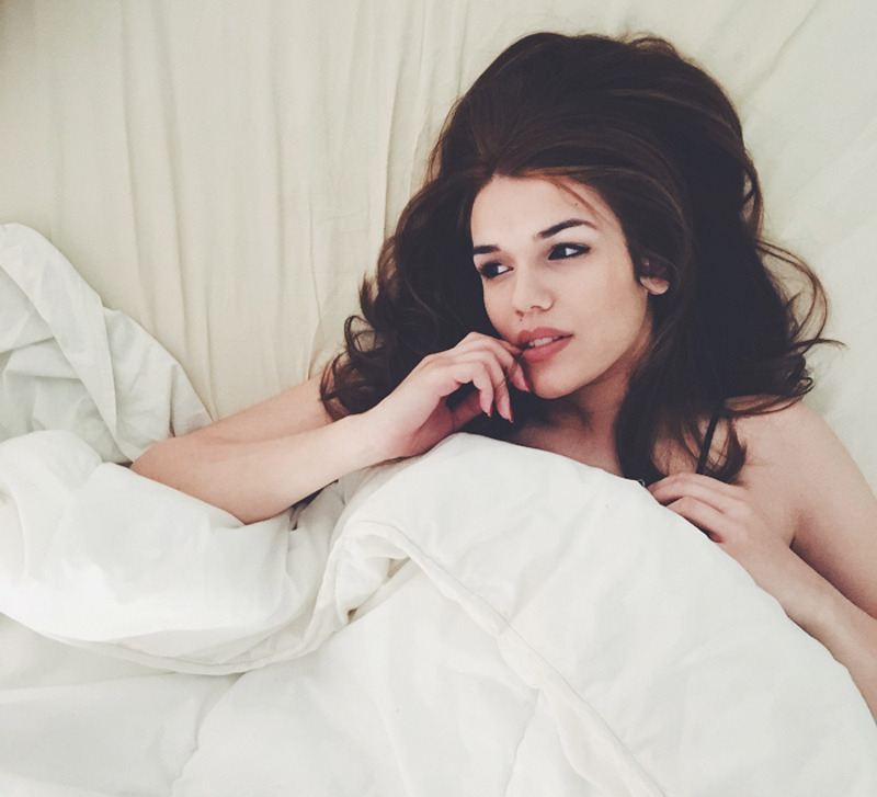 Если женщина устала, то сексу она предпочтет сон