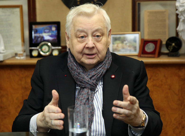 Олег Табаков