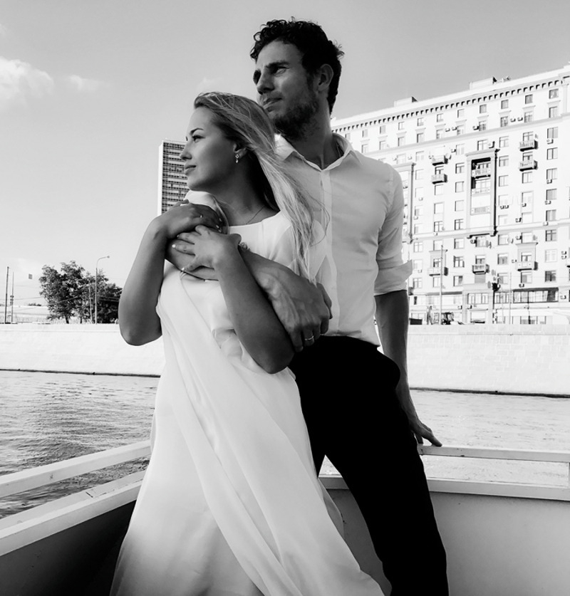 Но поженились влюбленные лишь недавно - в августе 2017 года