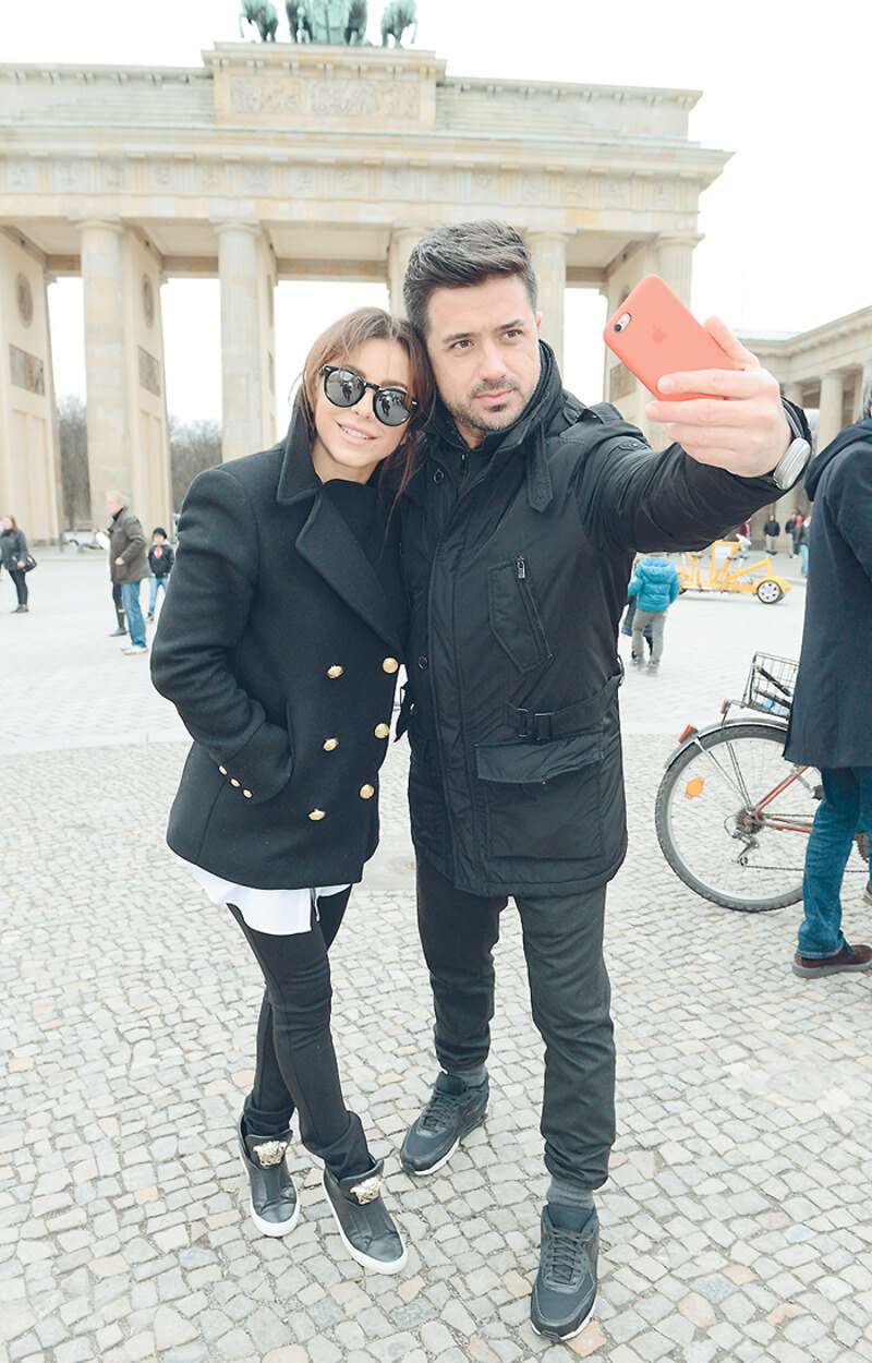Напряженный гастрольный график не мешает Ани и Мурату путешествовать. Недавно супруги побывали в Берлине