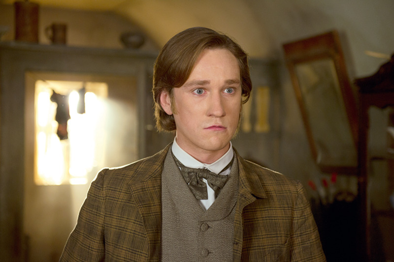 Сыграв Верховенского в «Бесах», Антон признался, что избавился от многих своих