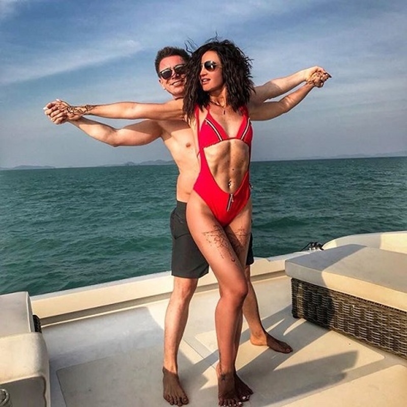 Тимур Батрутдинов и Ольга Бузова отдыхают на яхте