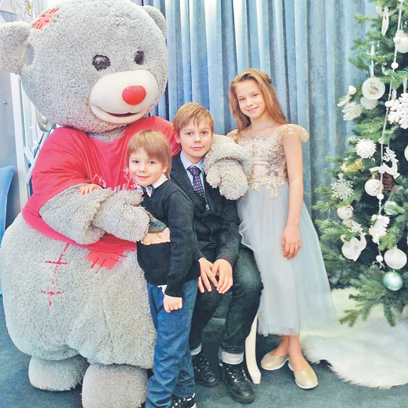 Яна, Артем и Арсений Аршавины